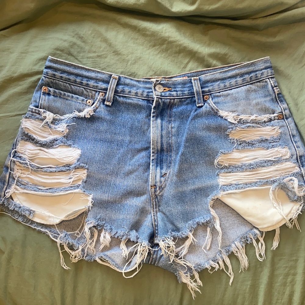 VINTAGE LEVI SHORTS